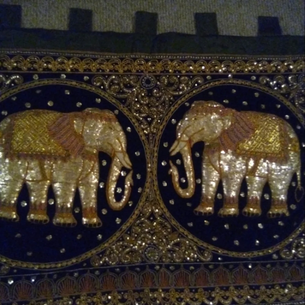 2 HANDCRAFTED OF THAI ELEPHANTS. SIZE 54 BY 33 INCHES. 3D. $400.00 OR ONE $230